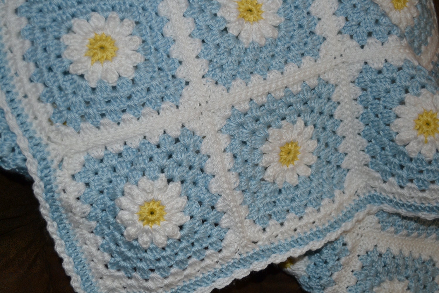 Daisy Granny Square Afghan