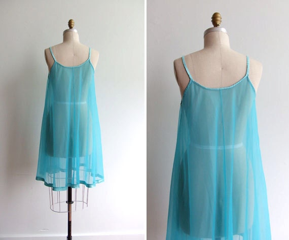 SALE////vintage 1960s tourquise blue nylon chiffon baby doll lingerie