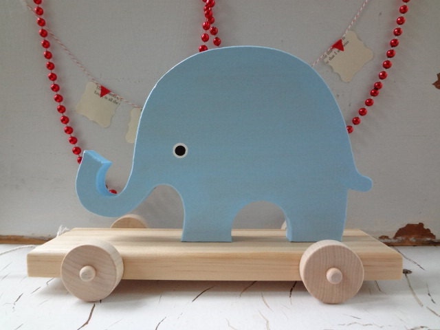 Blue Elephant Pull Toy - Vintage Inspired - Clickety-Clack on Wood Floors - Made to Order