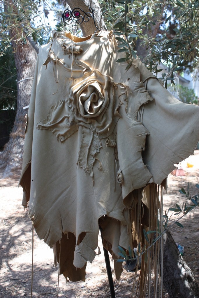 showdiva designs Asymmetrial Leather Cape Coat Poncho Deerskin Fringe n Sculpted Flowers StUnNiNg