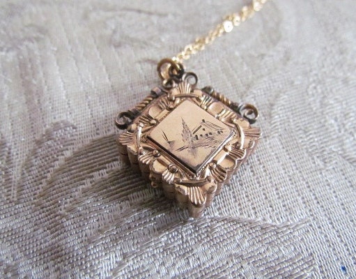 Antique Victorian Locket With Engraved Country House Scene c.1880s
