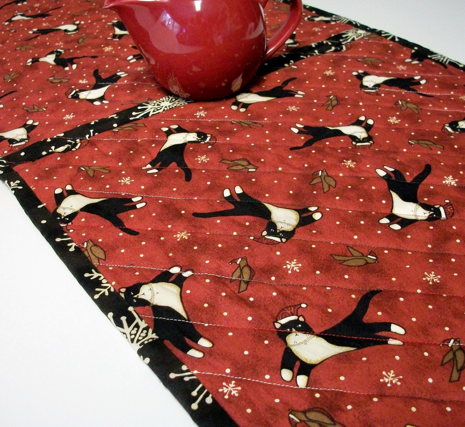 Christmas Table Runner Cat Triangles Reversible Red Black Handmade Quilted Ready to Ship One of a Kind