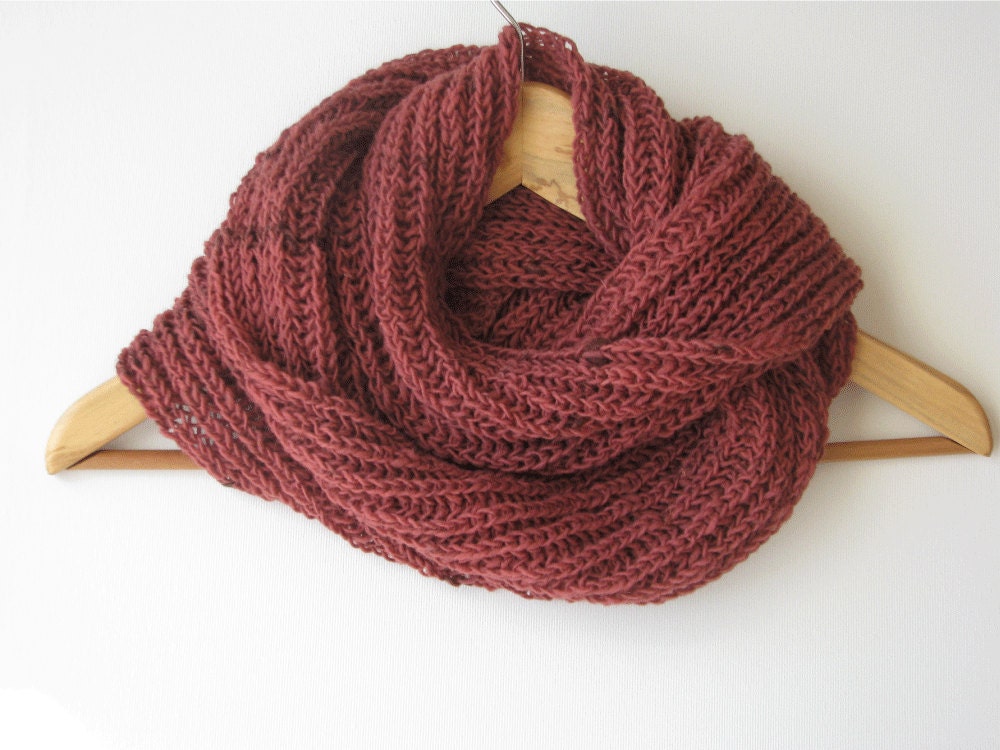 Chunky wool scarf - knitted dusty pink scarf - Fall Winter