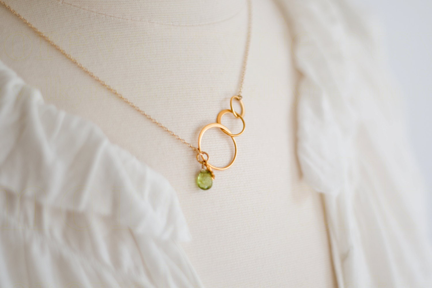 24k Gold Vermeil Links with a Single Peridot Gemstone Necklace - bright golden lime green precious jewel - by Amore Valkyrie Jewelry