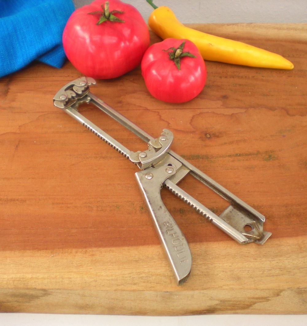 Gilhoolie Riswell Can Bottle Opener by oldetymestore on Etsy