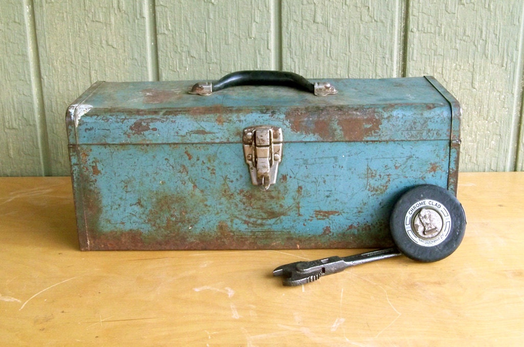 Distressed Mid-Century Metal Toolbox "Shabby Industrial Perfection"