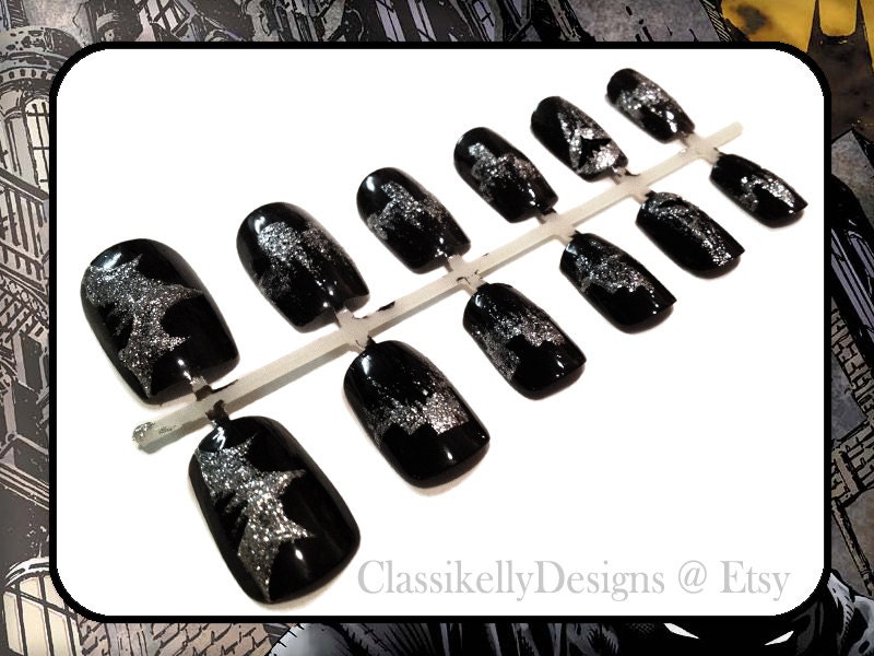 SALE 10% OFF Batman Simple Elegance Nail Set