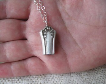 Flatware Jewelry Using Knives Kitchen Layout and Decorating Ideas Flatware Jewelry Using Knives Kitchen Layout and Decorating Ideas