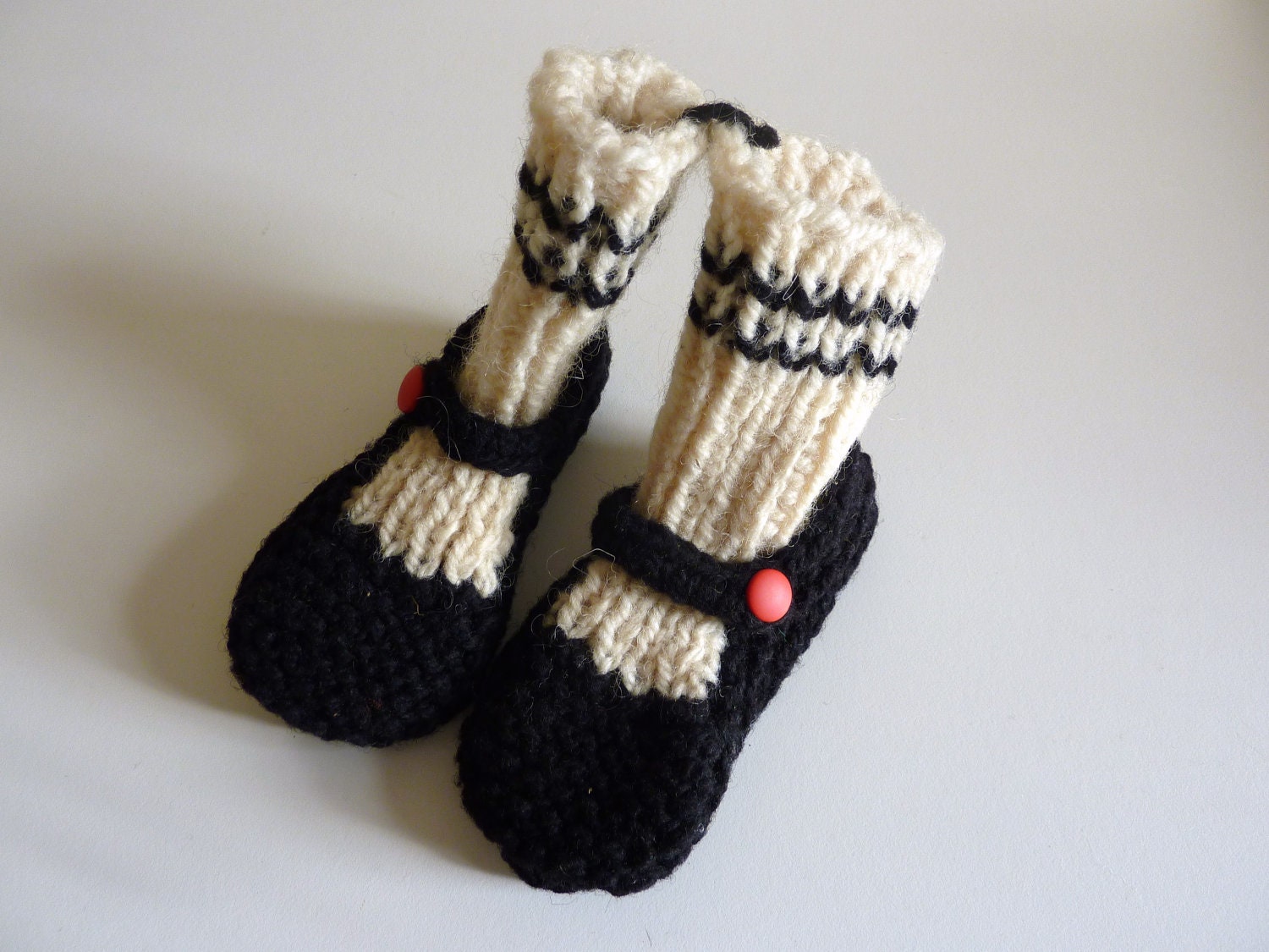 Vintage Hand Knit Baby Booties, 6 - 9 months