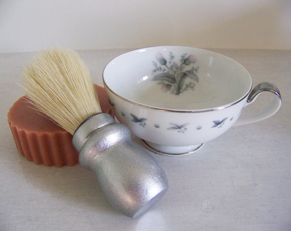 Delicate Women's Shaving Kit