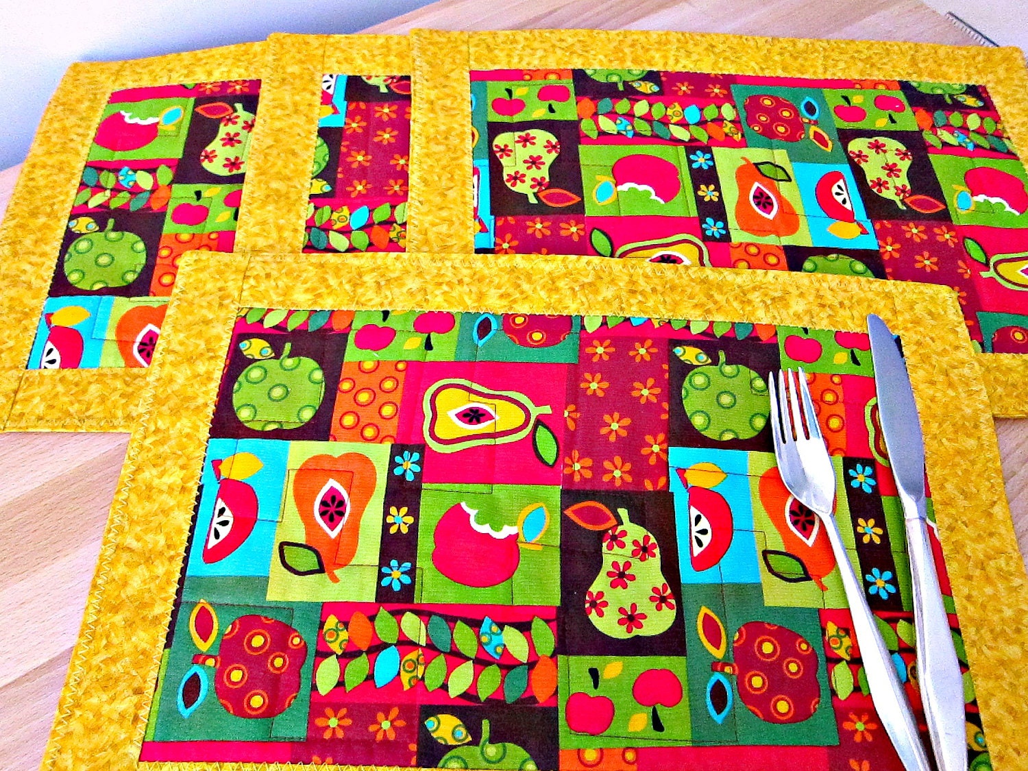 Quilted Placemats Apple Pear Red Gold