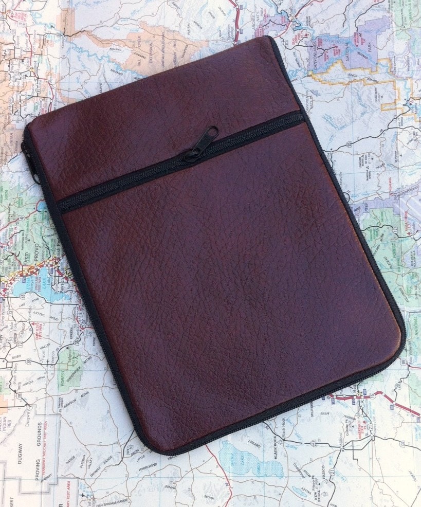 full zipper close HARD CASE  (FREE personalization) - kindle/ nook/ ipad mini/ other - burgundy faux leather