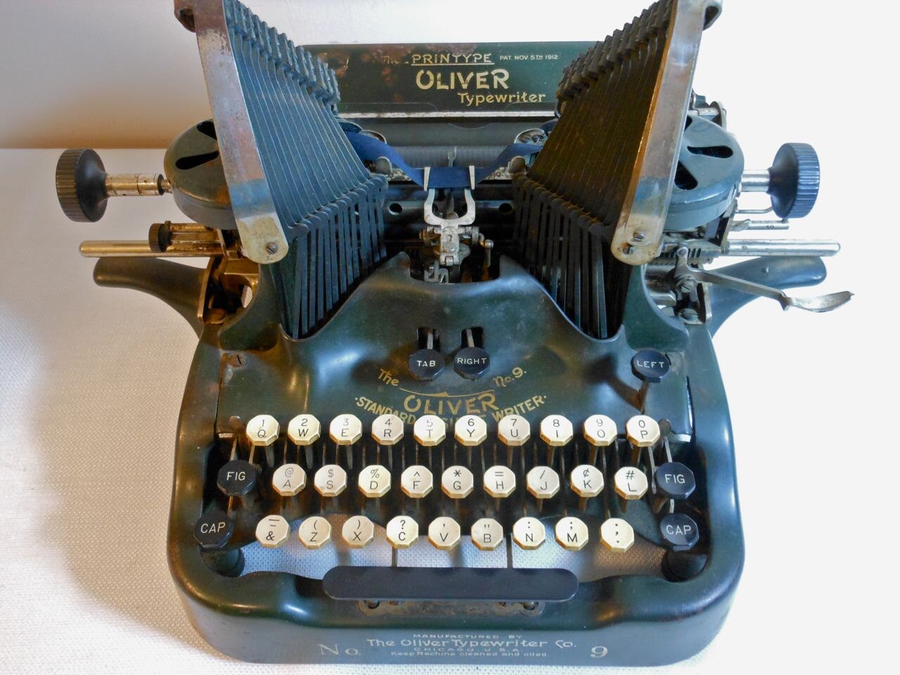 Oliver 5 Typewriter