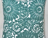 Turquoise & White Graphic Floral Indoor/Outdoor Pillow Cover - 20 x 20