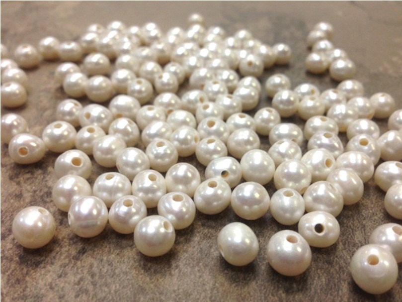 100 Wholesale Large Hole Freshwater Pearl Potato Beads - White - 2.0 mm hole (w3054g39)