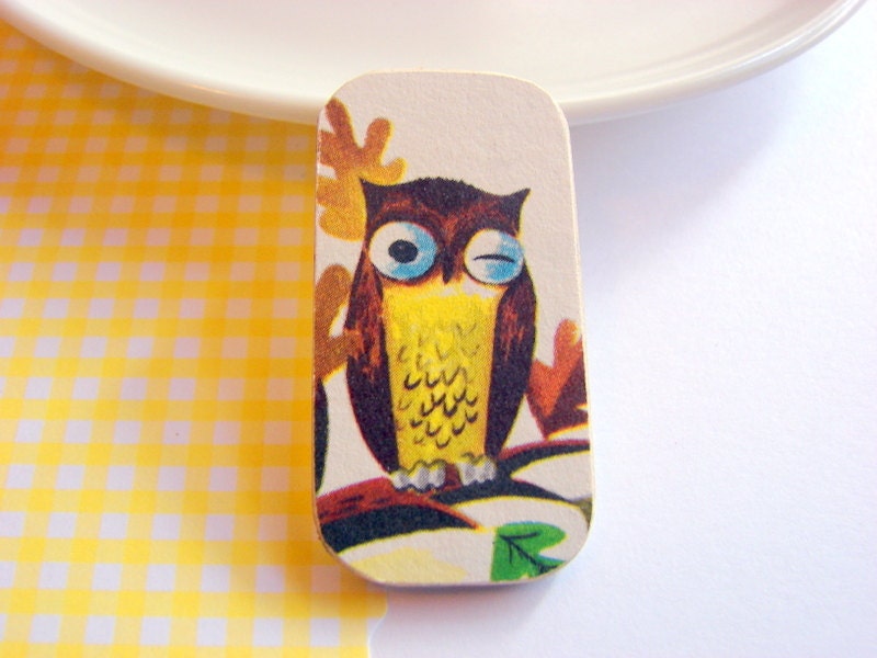 Winking Owl Pin - Medium Paper and Wood Decoupage Brooch - Vintage Woodland Bird - One of a Kind