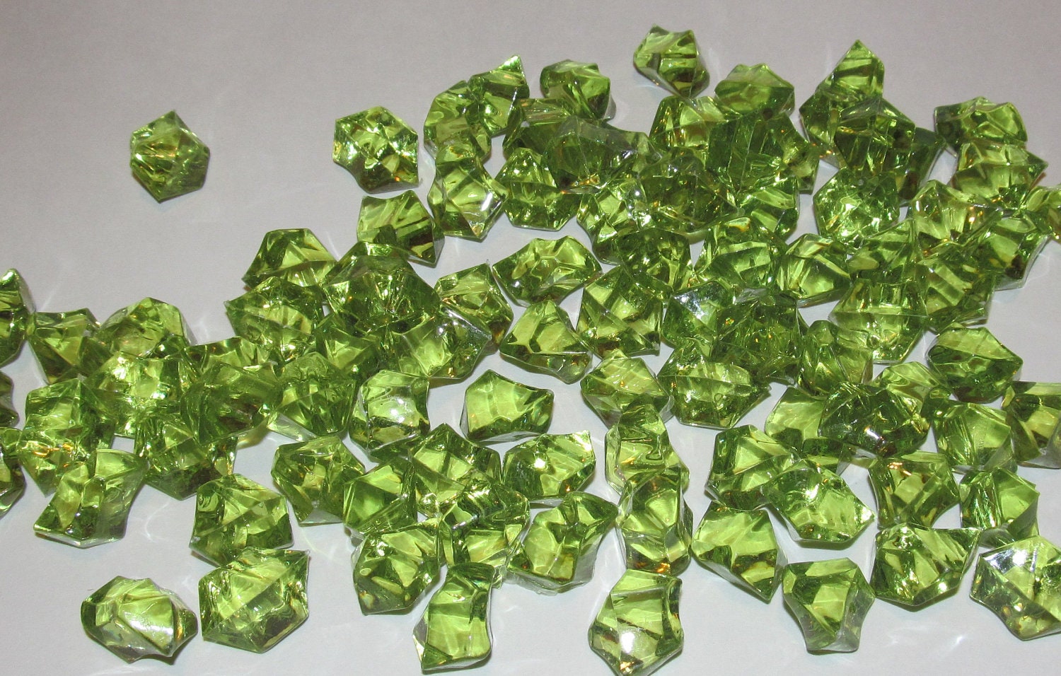 Vase Fillers Acrylic Ice Line Green