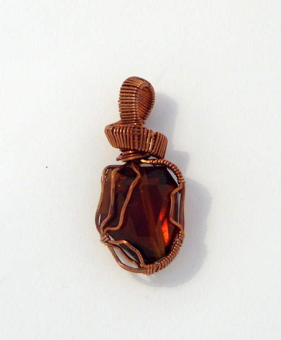 Amber Stone and Copper Pendant - PersonalDesignz