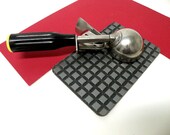 Bonded Metal Spoon Rests, Ladle, Spatula, Chef Gift, Modern Kitchen, Industrial Kitchen, Checkered Pattern
