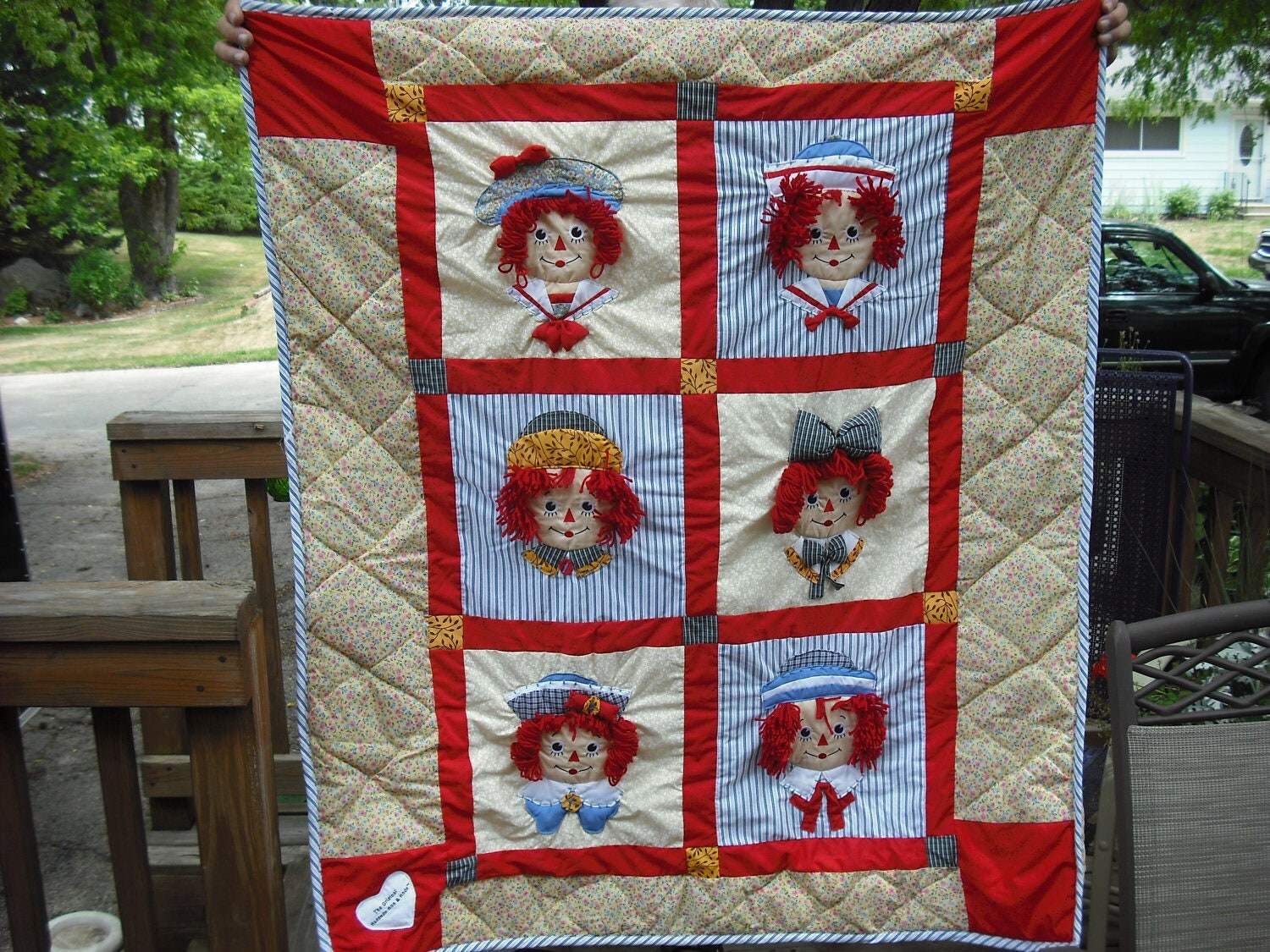 raggedy-ann-andy-quilt-by-chulapoe-on-etsy