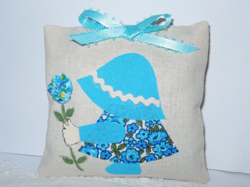 Lavender Sachet - Turquoise Sunbonnet Sue Applique - Easter