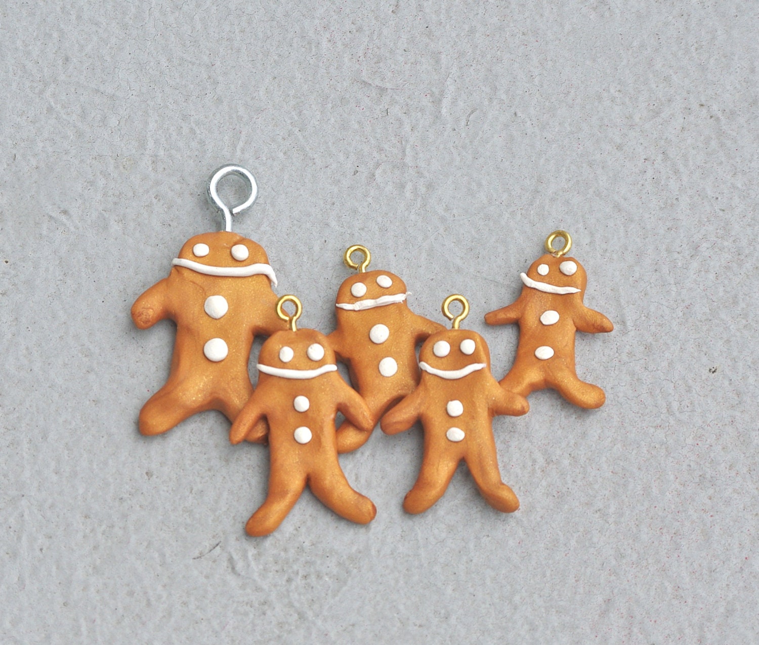 Gingerbread men ornaments cookies ornament set of 5 golden ginger bread man Christmas holiday xmas party favors decor brown gift tags tag