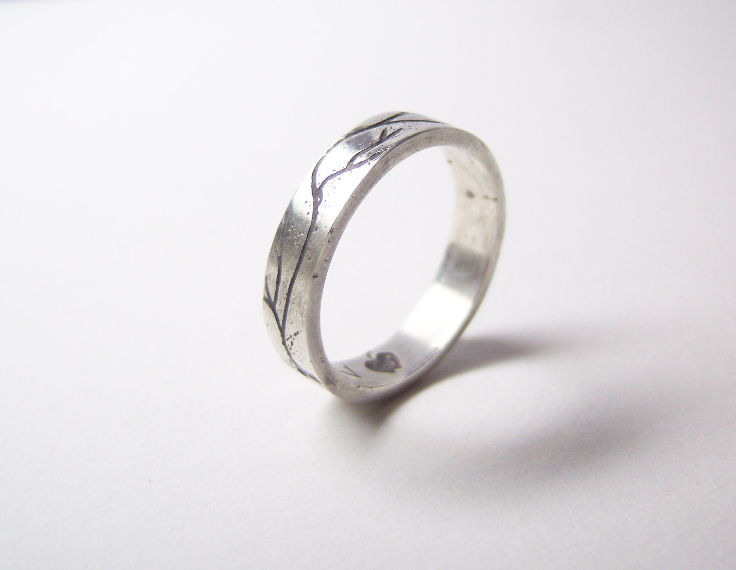 Once Upon a Time Fairy Tale Evil Queen silver etched ring