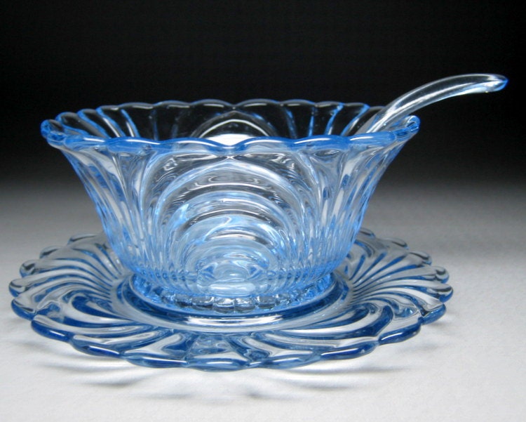 vintage CAMBRIDGE glass CAPRICE mayonnaise bowl with underplate and spoon blue