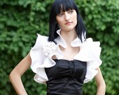 Handmade  Felted White ivory Bolero Collar Neck Belt Ruff Wrap Scarf Shawl  Chic Shrugs with flower brooch