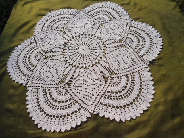 Crochet doily-  25 inches -  Large doily - White lace tablecloths