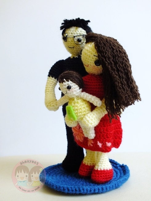 AMIGURUMI PATTERN : Family portrait father, mother and baby
