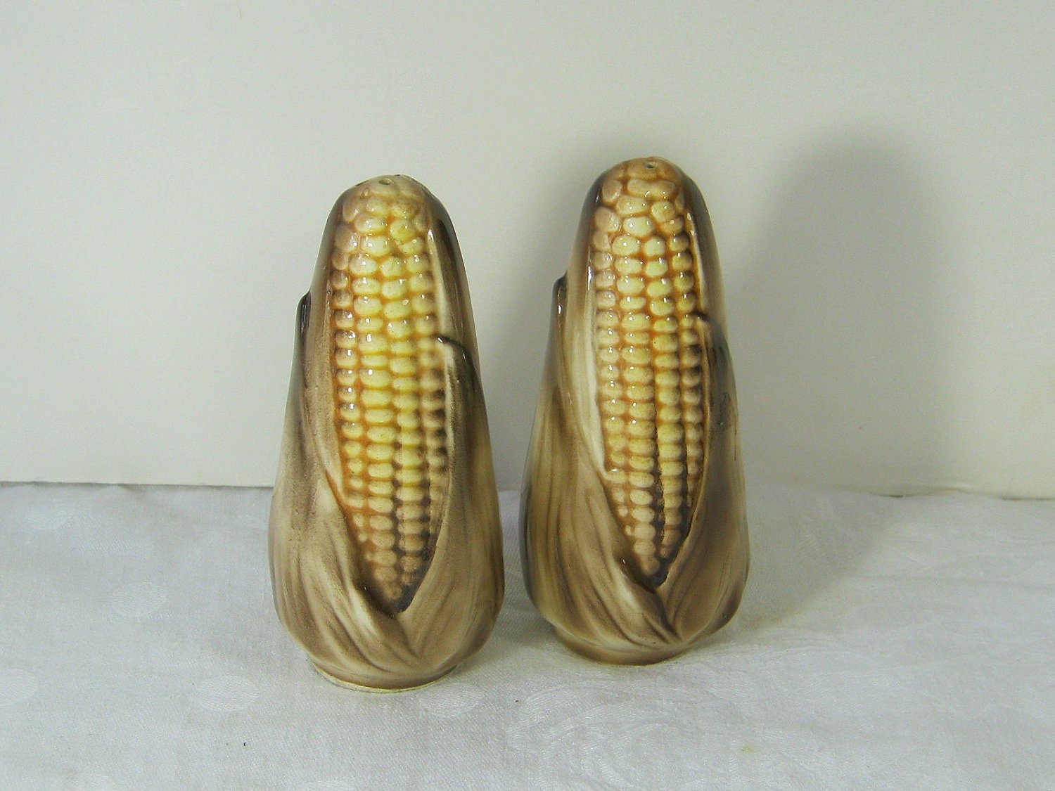 Vintage Corn Shakers Salt & Pepper Corn Cob Shaker Ceramic Japan