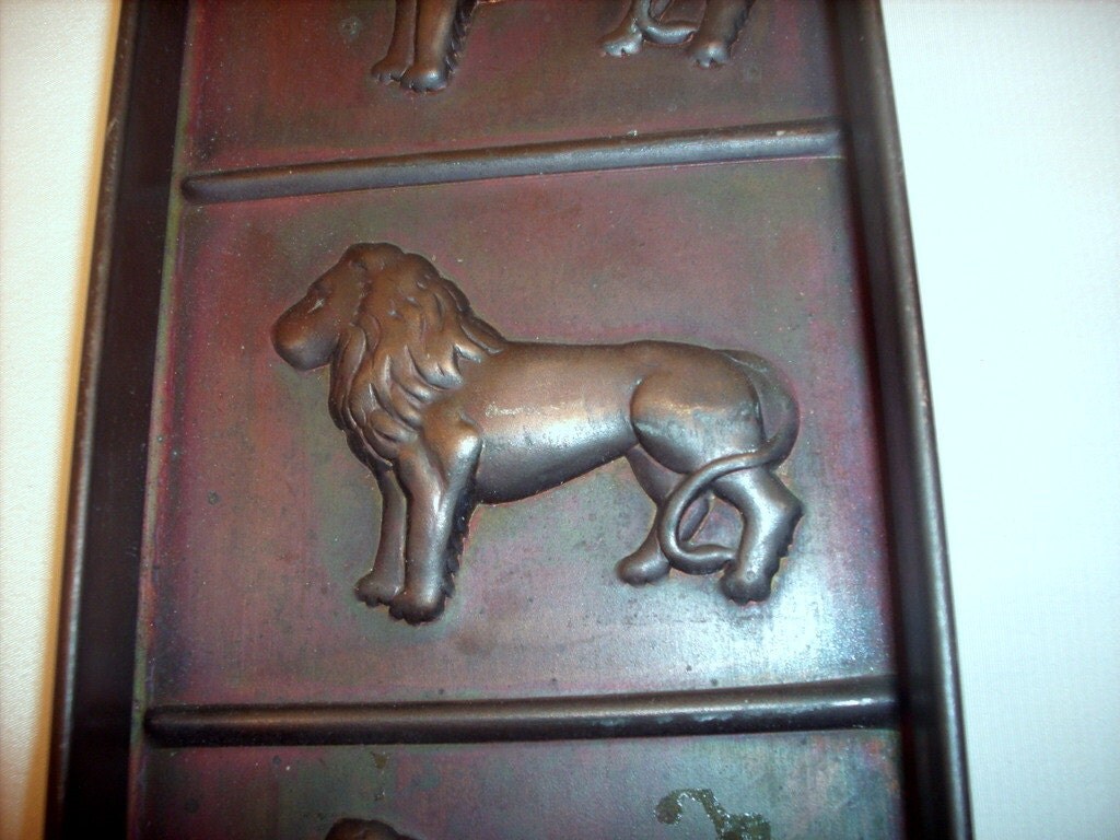 Lion CHOCOLATE MOLD / Candy / Vintage Copper / 15"