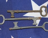 Set of 3 Skeleton Keys Rusty