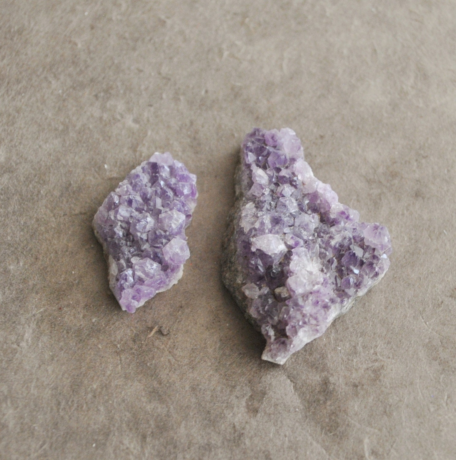 amethyst crystal specimen pieces from thunder bay, canada (2 pcs)