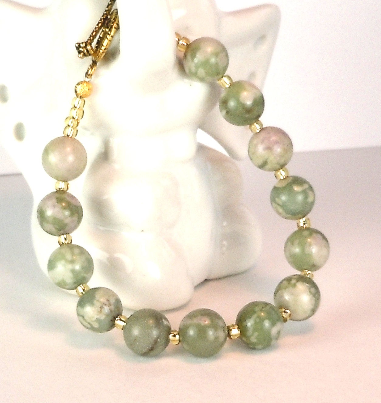 Agate Beaded Bracelet - Seed Beads - Toggle Clasp - BeadingDerby