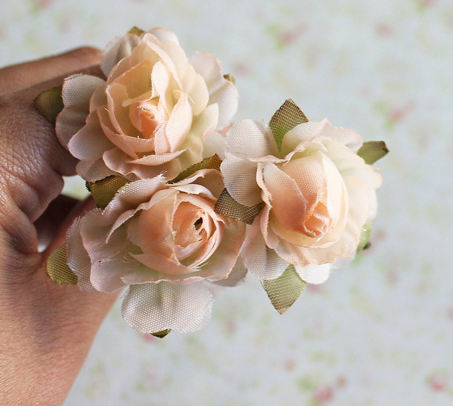 Peach Rose Flowers Hair Bobby Pins. Light Peach. Woodland. Summer. Spring. Wedding Hair Pins. Hair Accessories. Bridal. Set of 3