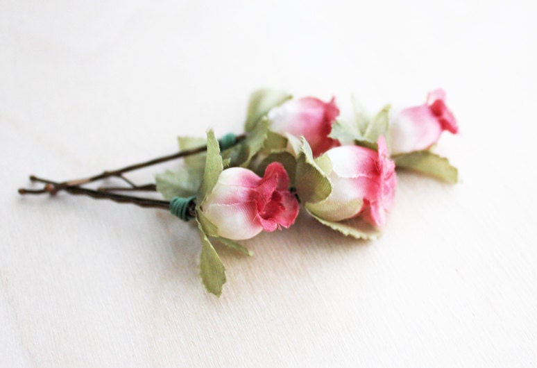 Pink and White Rosebuds Hair Pins. Flower Hair Pin. Rustic Wedding. Woodland. Hair Accessories. Fall. Autumn Wedding.