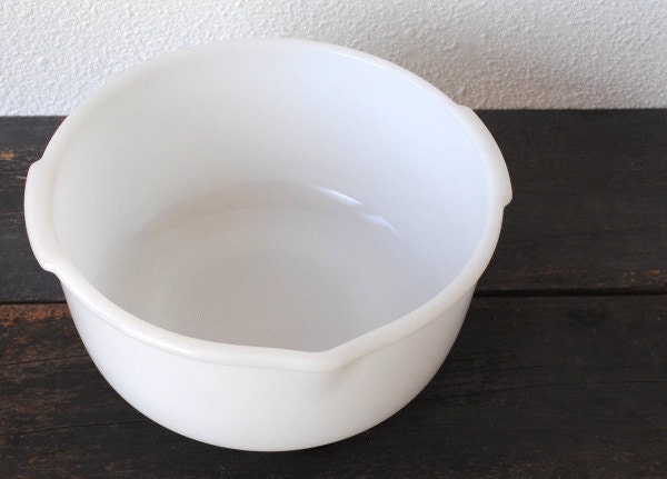 Vintage Sunbeam White Glass Mixing Bowl, Large 1950s Glasbake Retro Kitchen Batter Mixer