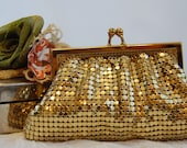 Vintage Whiting Davis Gold Change Purse - TheEclecticInterior