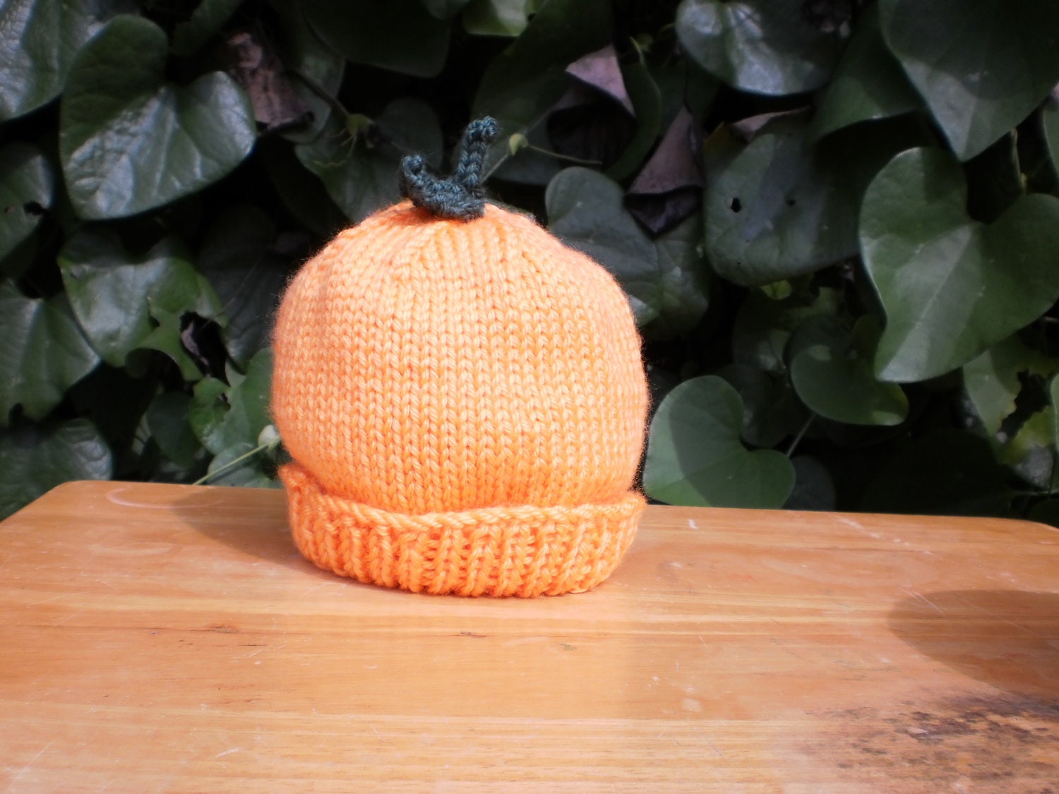 Hand Knit Pumpkin Hat - Free Shipping United States