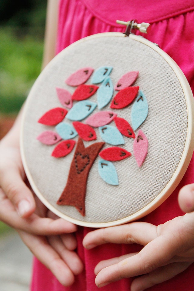 Embroidery Hoop Art. Love Me Knot. 5- Inch. Hand-embroidered Felt Tree with Felt Leaves by Catshy Crafts.