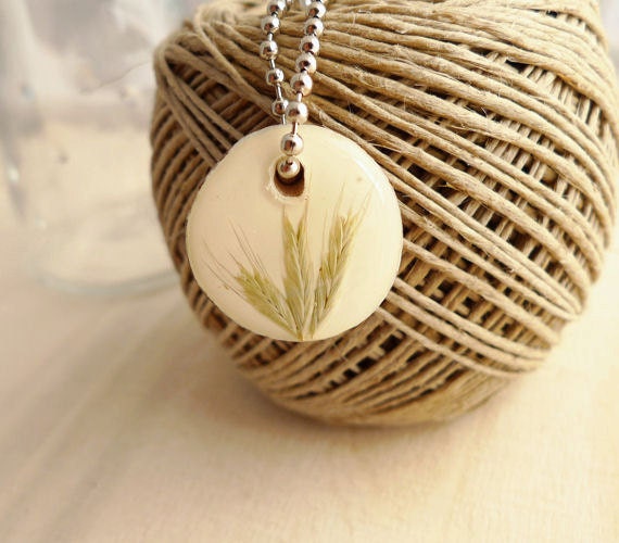 Pressed leaf resin keychain - handmade wood nature keychain