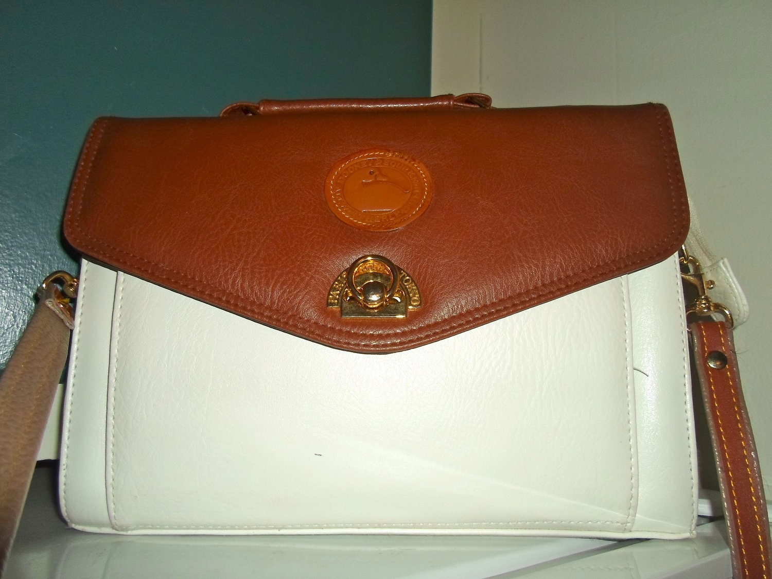 fake dooney and bourke bag