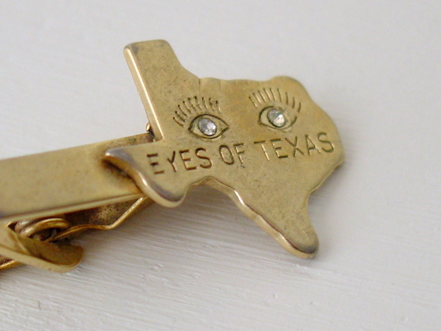 eyes of texas vintage tie clip / gold and rhinestone vintage tie bar