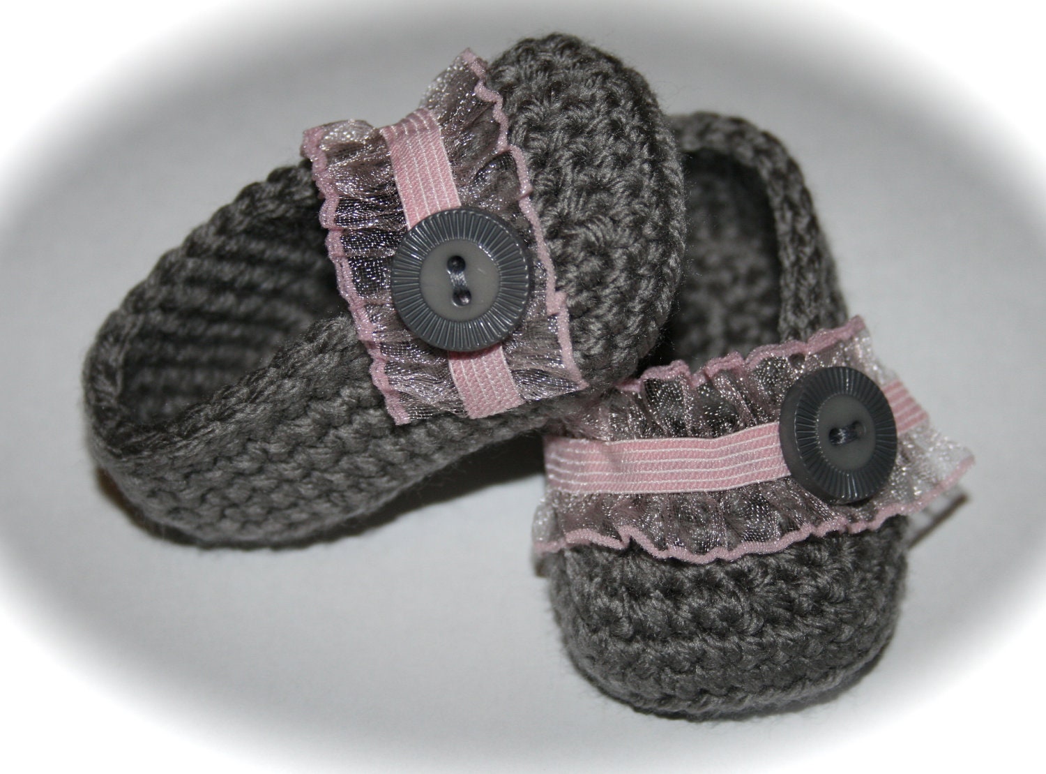 Crochet Baby shoes booties slippers ballet slippers baby girl gray pink