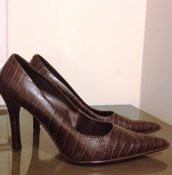 nine west croc heels