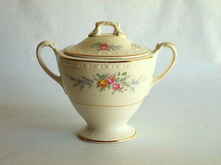 Homer Laughlin china sugar dish, Cashmere pattern, sugar with lid, Georgian, Eggshell, Shabby chic, cottage decor, sugar bowl
