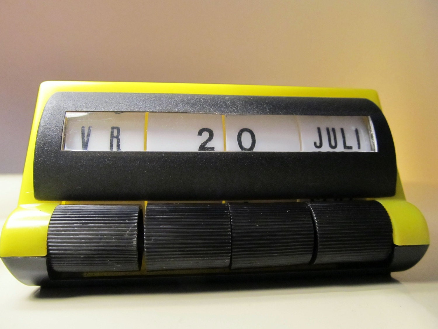 Vintage Perpetual Calendar made by Eagle in the 70s