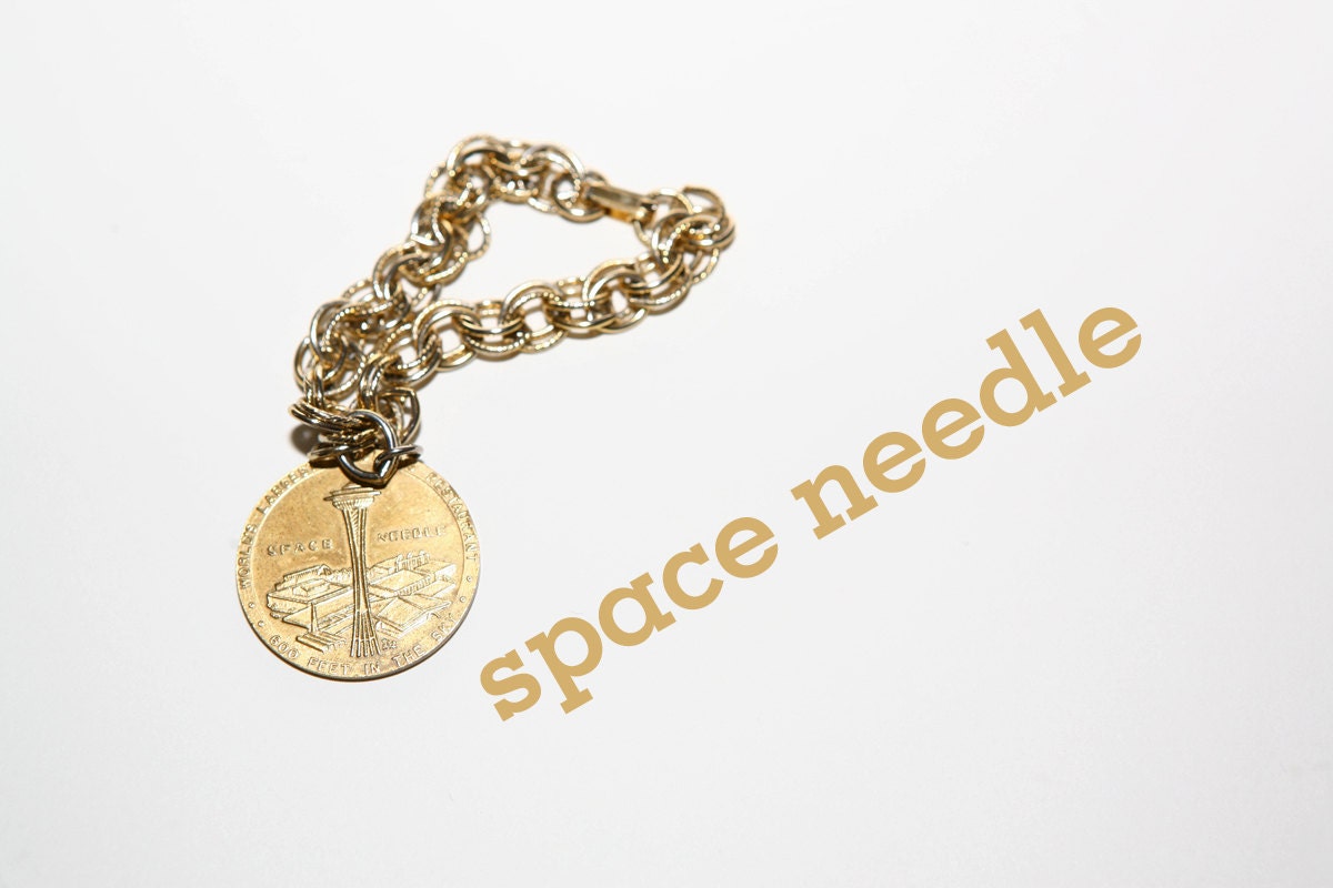 space needle seattle coin charm bracelet 1960s